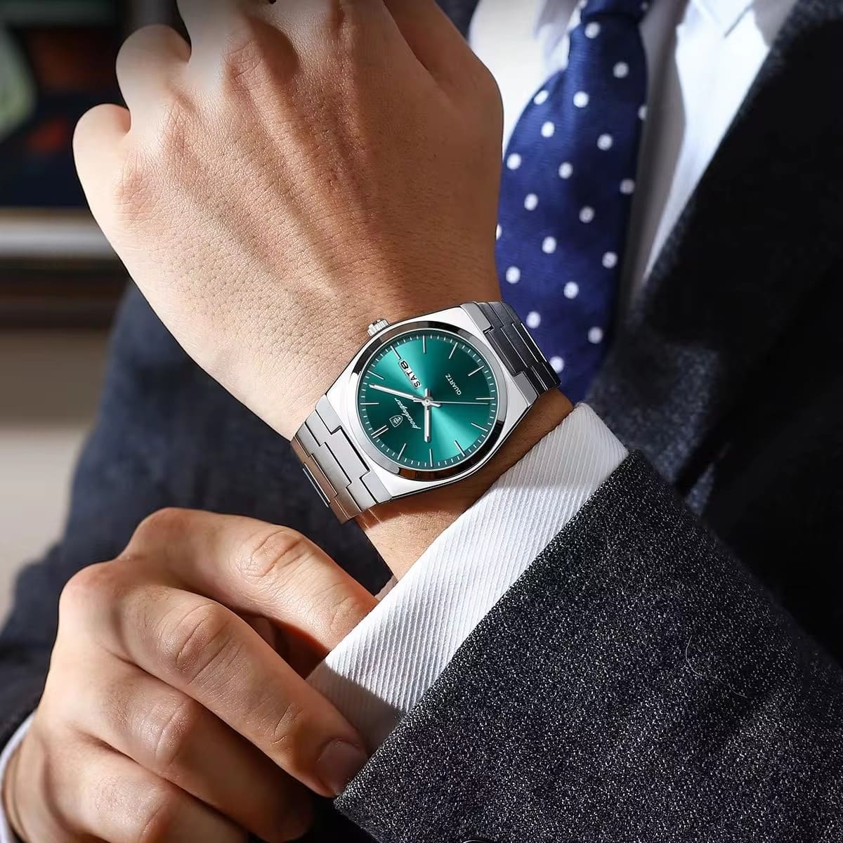 POEDAGAR 930 Luxury Luminous Men's Quartz Watch with Stainless Steel Band & Butterfly Lock