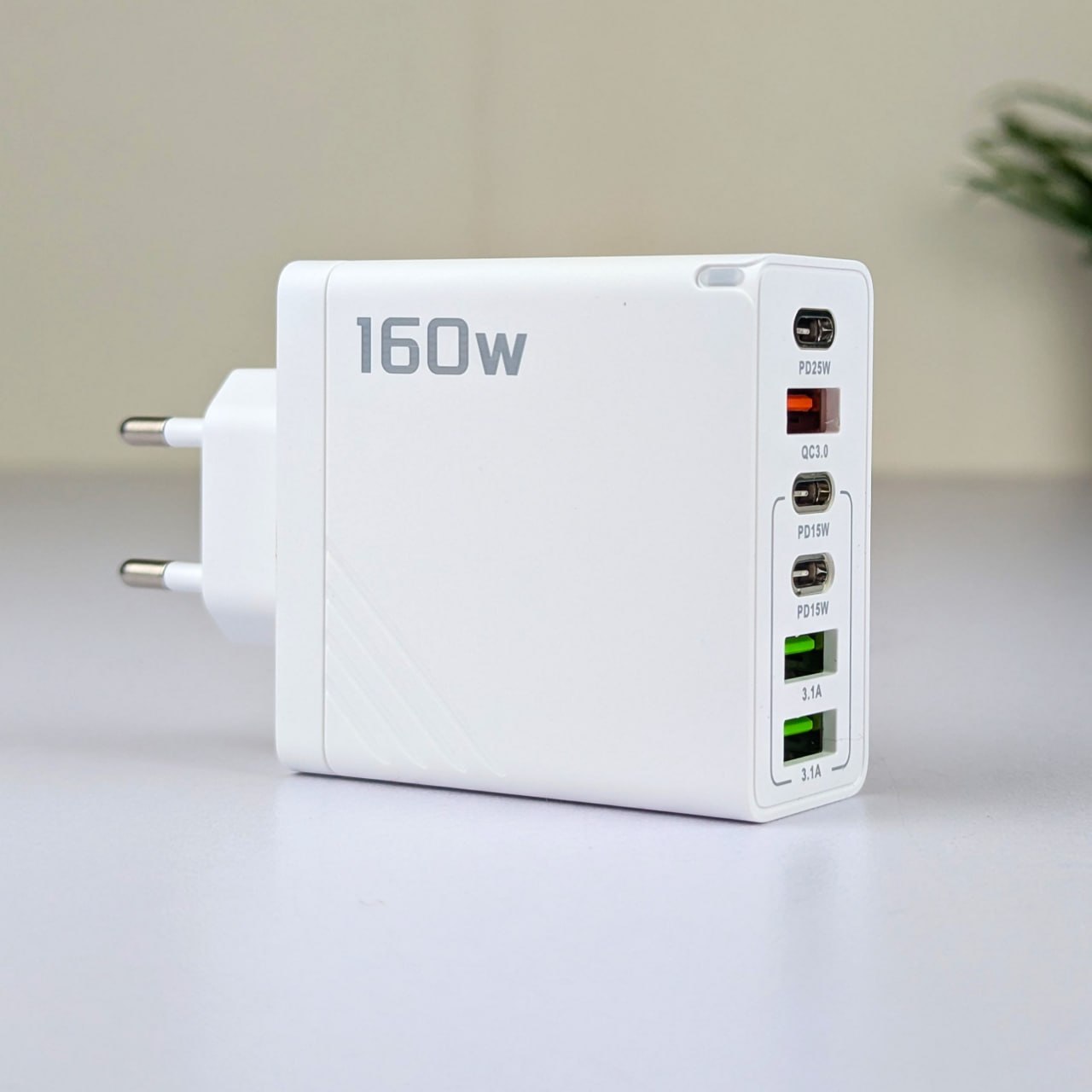 160W Super Fast Multi-Adapter - 6 Ports GaN Charger with Free Lightning Cable