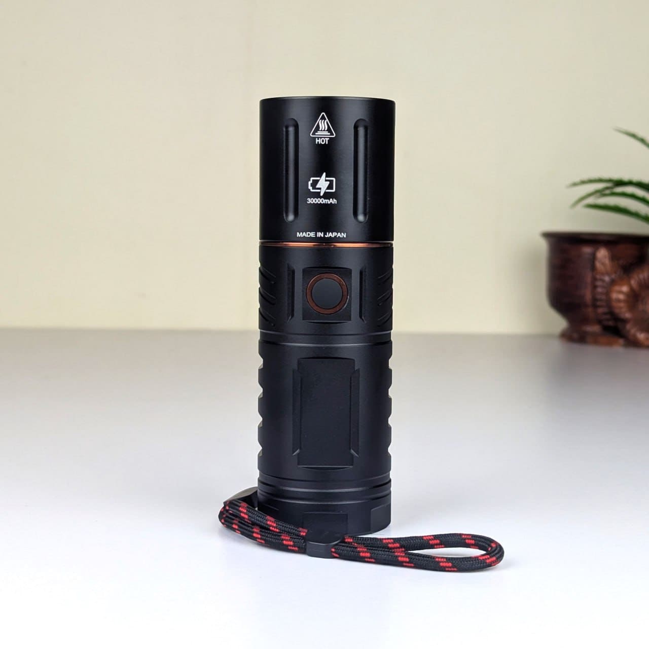 Rechargeable Metal LED Flashlight with 4500mAh Power Bank